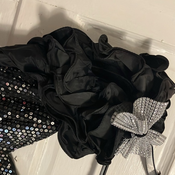 Gorgeous n like new !!  Nadine black n silver , straight siren like dress with - Picture 3 of 11